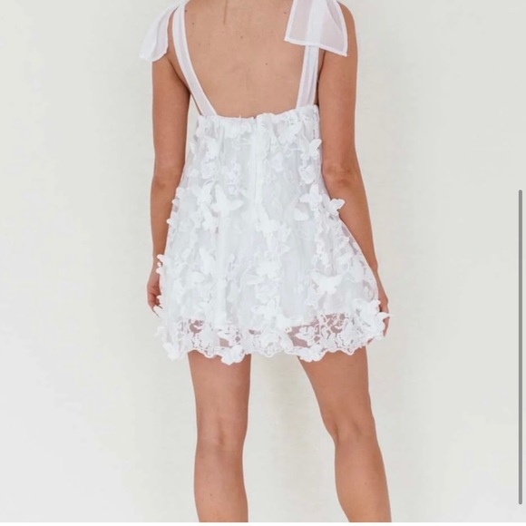 American Threads Women’s L White Butterfly Babydoll Mini Dress - Picture 4 of 11